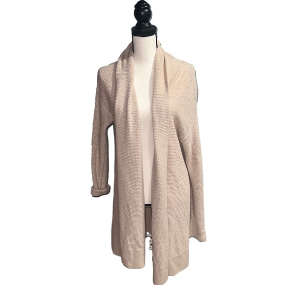 GAP Sweaters - Gap- Cream cardigan
